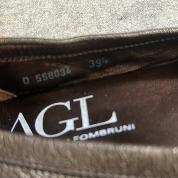 AGL ,leather flats size 39.5-Italy- Us-9.5 - Picture 7 of 9